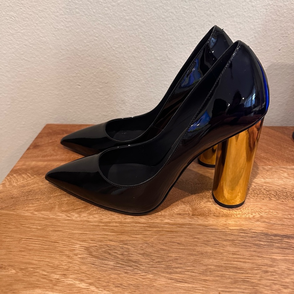 Giuseppe Zanotti Black and Gold Heels